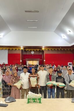 Ketua DPW PAN Sumbar Haji Arisal Aziz Berbagi Bantu Rakyat, 270 Ton Beras di Bagikan Kepada DPD PAN Se Sumatera Barat, Fakir Miskin dan Dhuafa