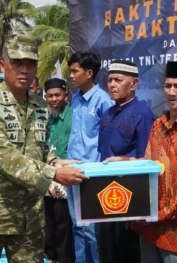 Kaster TNI Tinjau Langsung Bakti Kesehatan Terpadu di Lingga, Kodam XIX Tuanku Tambusai Perkuat Sinergi untuk Masyarakat