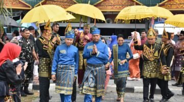 Pacu Jalur Kuansing 2026 Resmi Dibuka, Danrem 031/WB Dukung Pelestarian Budaya Melayu